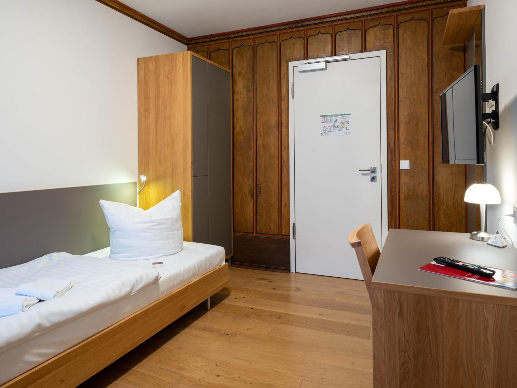 Gaestehaus Nikolai Erfurt Esterno foto